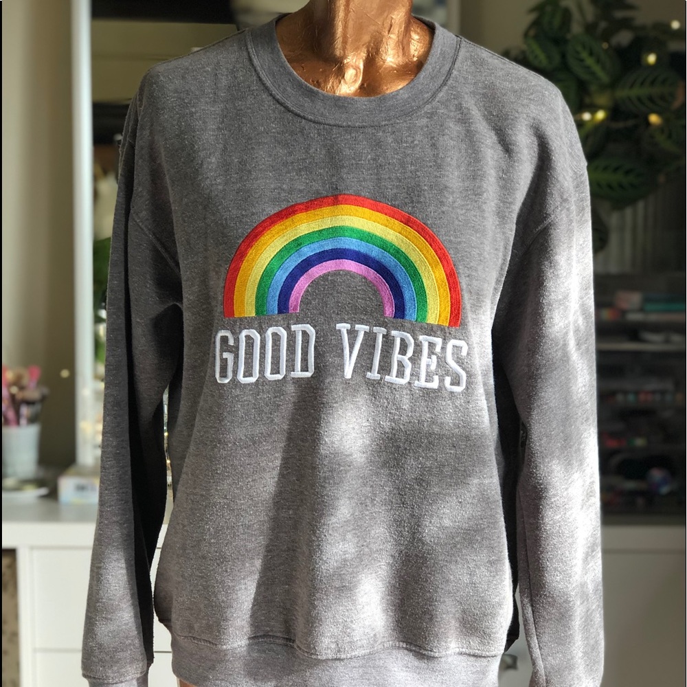 🌈 Good Vibes 🌈 crew neck sweatshirt